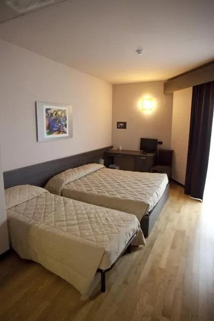 Eq Hotel Travagliato 3*,  Italie